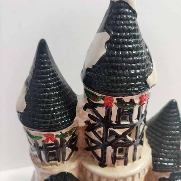 Brinn's "SANTA'S CASTLE" Ceramic Christmas Village 1987 NICE! - Picture 10 of 13